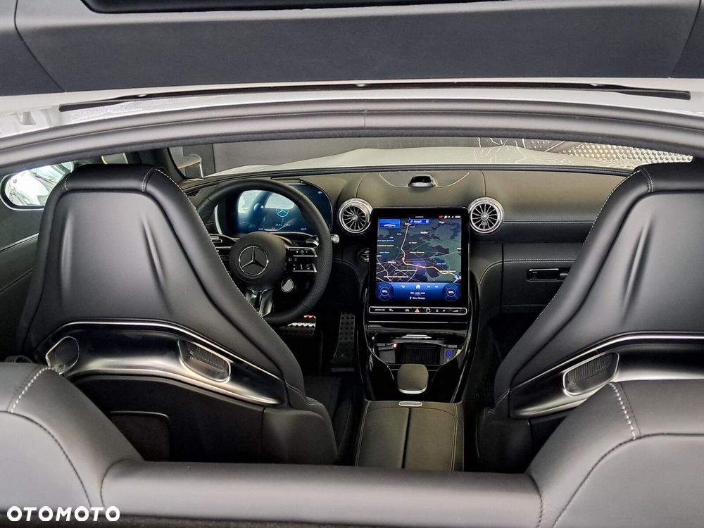 Mercedes-Benz AMG GT - 32