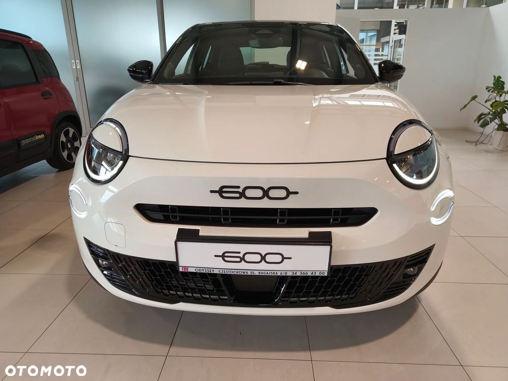 Fiat 600 1.2 Turbo Street - 4