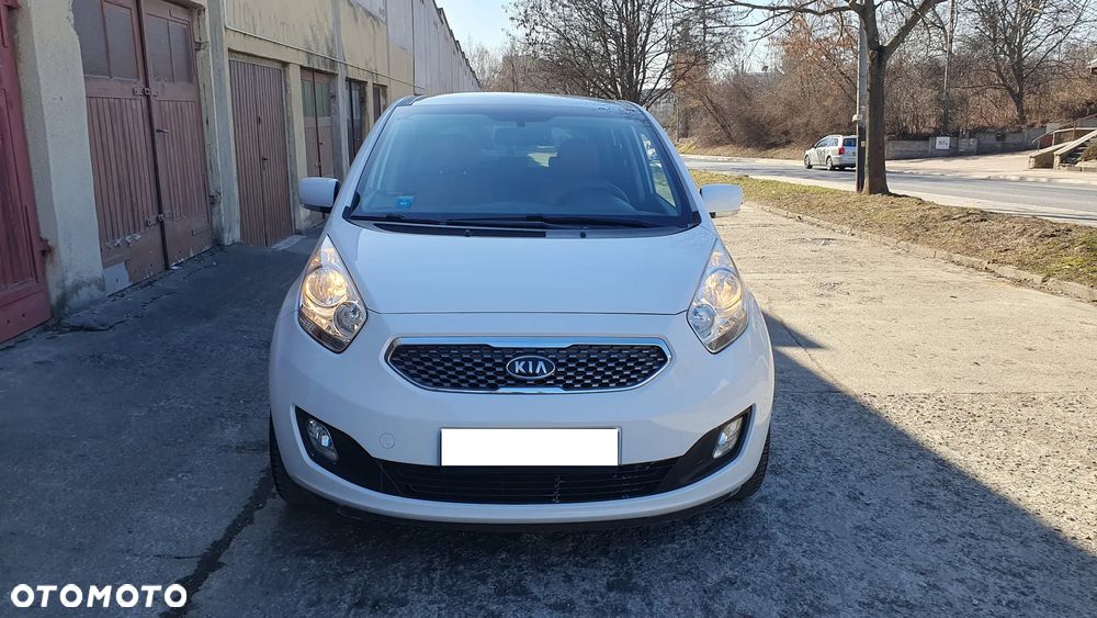 Kia Venga 1.6 CVVT Titanium Collection - 12