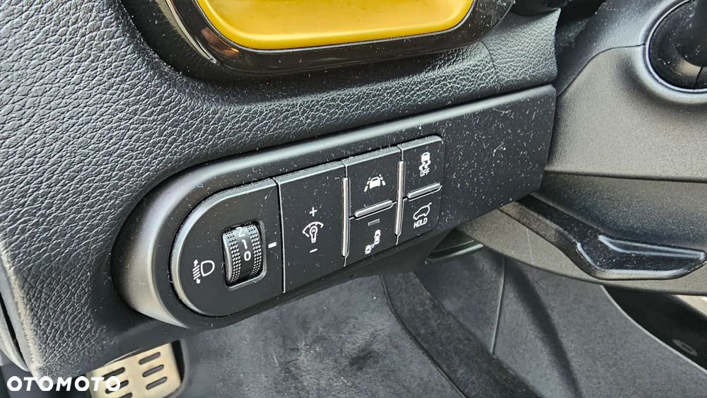 Kia XCeed 1.4 T-GDI OPF DCT7 PLATINUM EDITION - 32