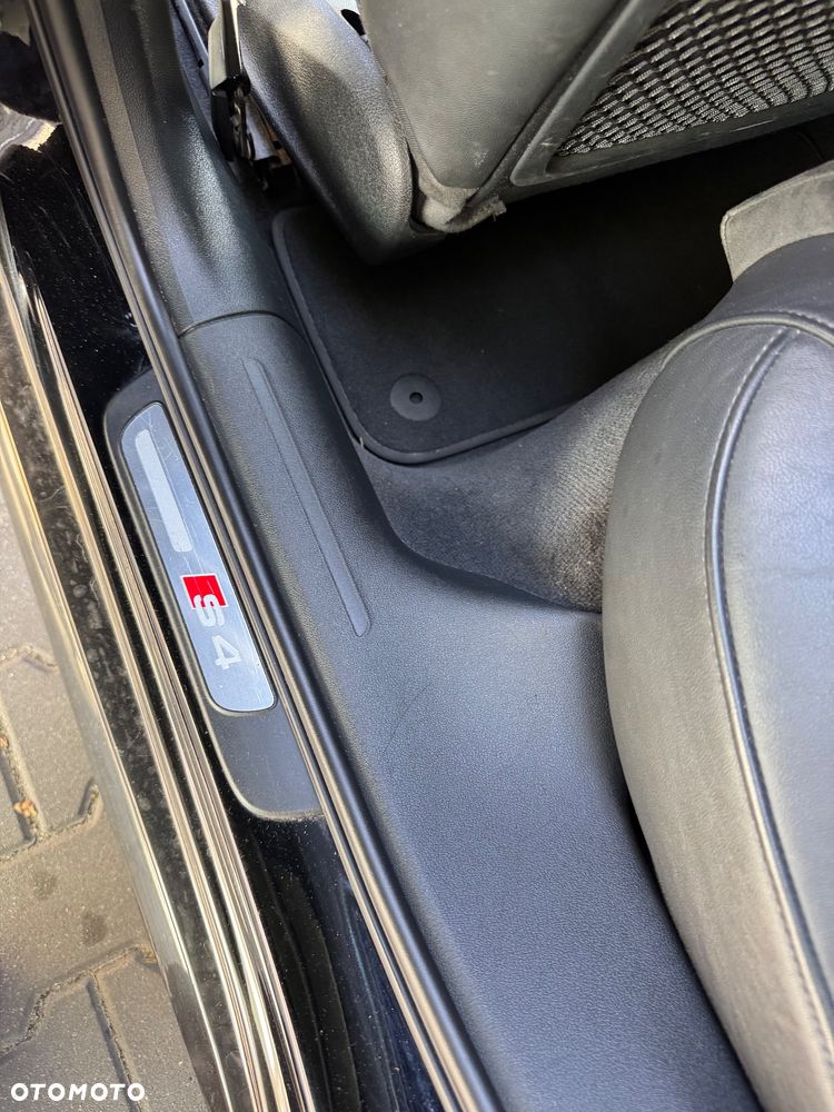 Audi S4 Limousine - 16