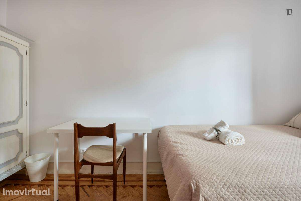 Quarto - localizado em Alameda Lisbon - Grande imagem: 3/51