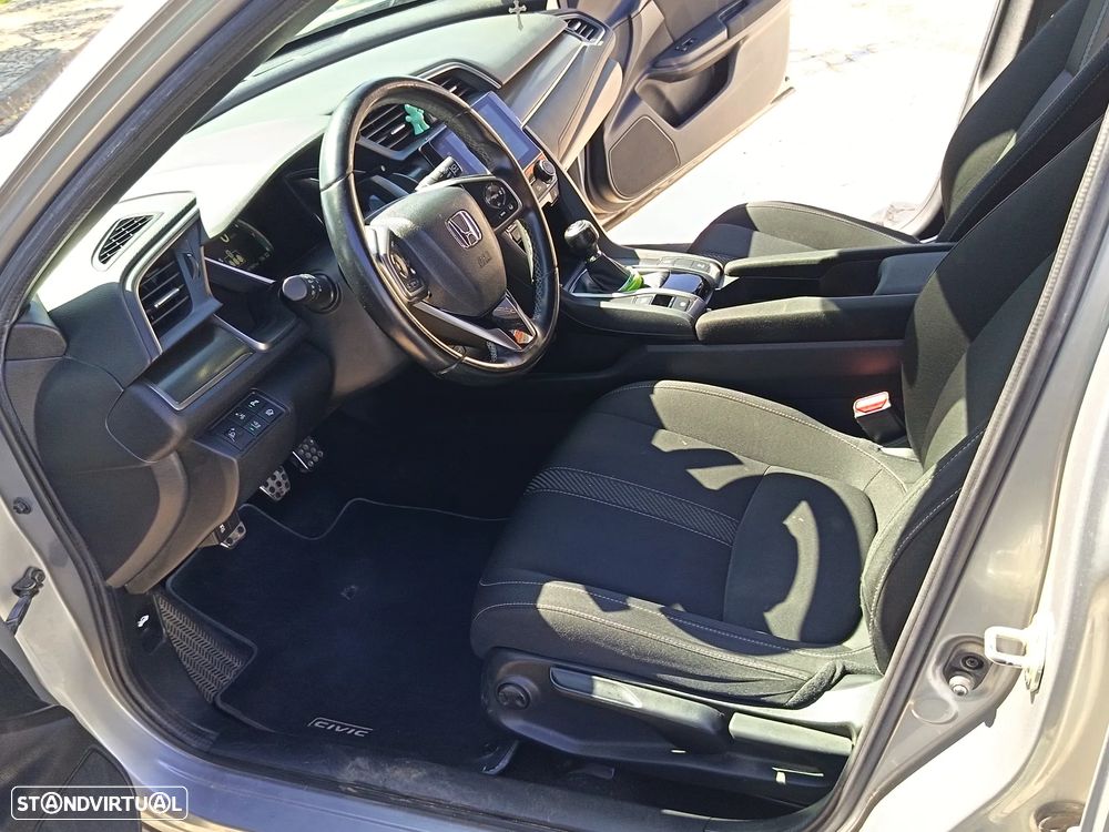 Honda Civic 1.0 i-VTEC Turbo Elegance - 13