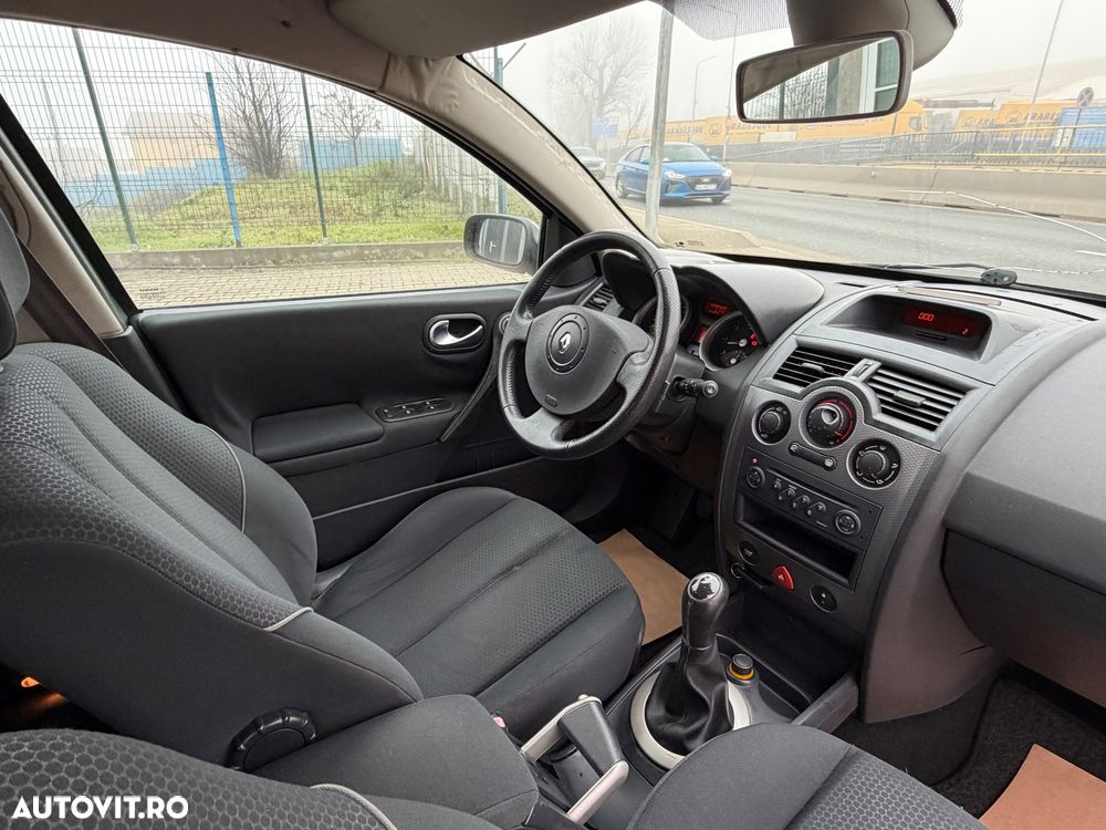Renault Megane 1.4 Confort Authentique - 28