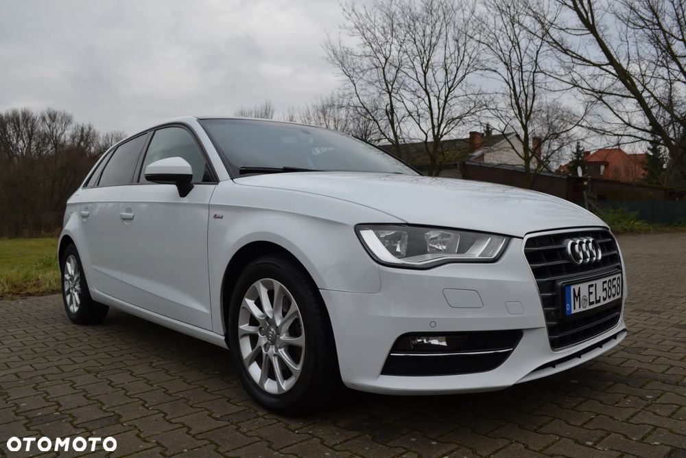 Audi A3 Sportback 1.6 TDI (clean diesel) S line Sportpaket - 10