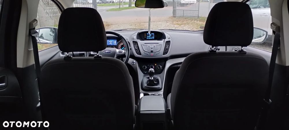 Ford Kuga 2.0 TDCi 2x4 Trend - 16