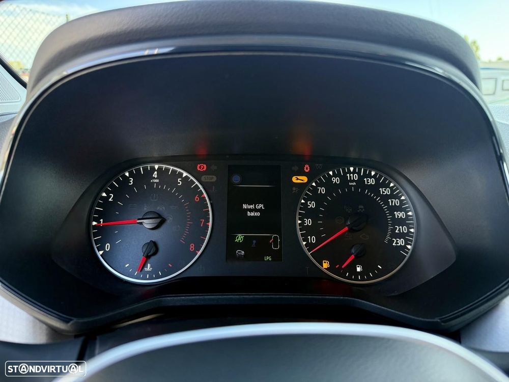 Renault Clio 1.0 TCe Evolution Bi-Fuel - 26