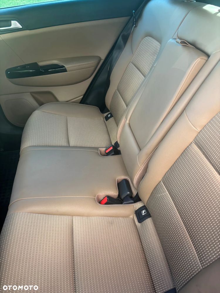 Kia Sportage 1.6 T-GDI L Business Line 2WD - 3
