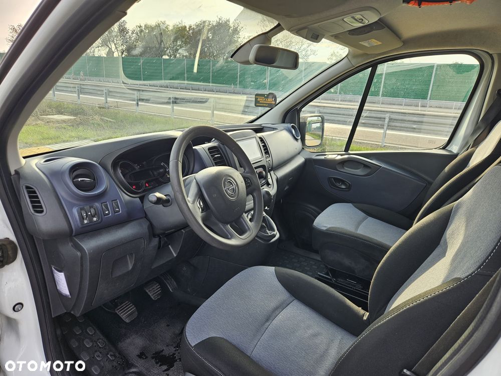 Opel Vivaro - 6