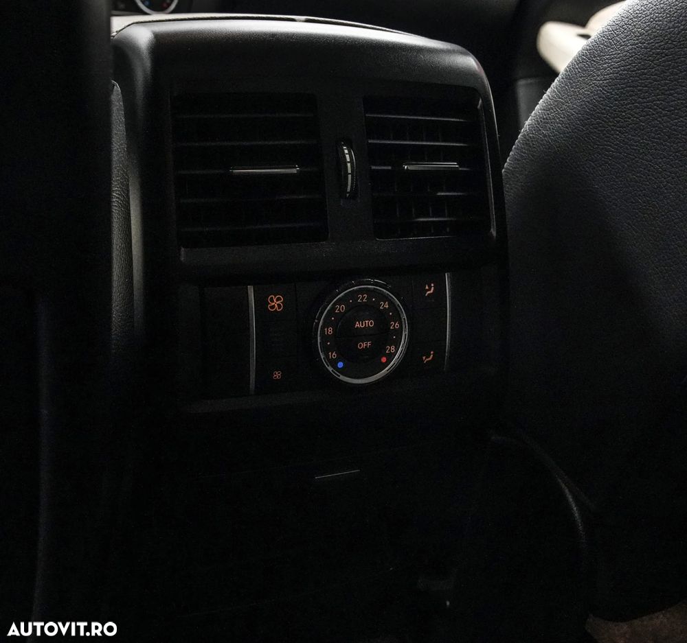 Mercedes-Benz GLE 500 e 4MATIC - 28