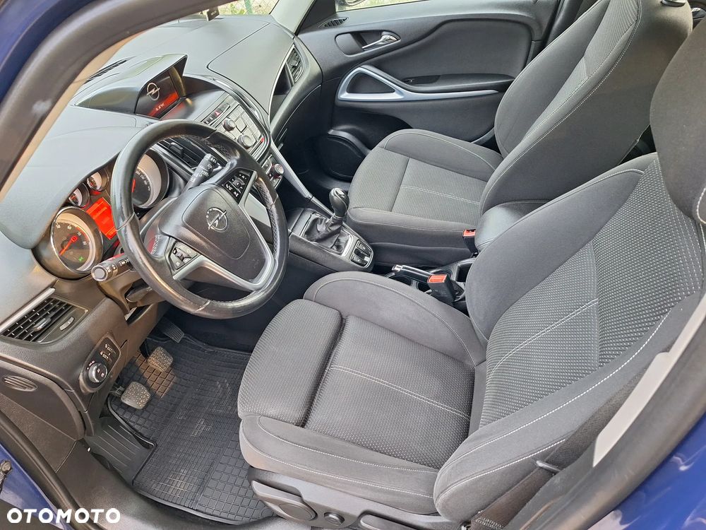 Opel Zafira - 18