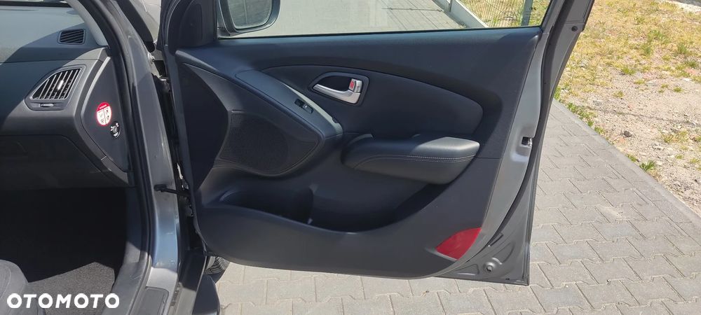 Hyundai ix35 1.6 2WD Fifa World Cup Edition - 23