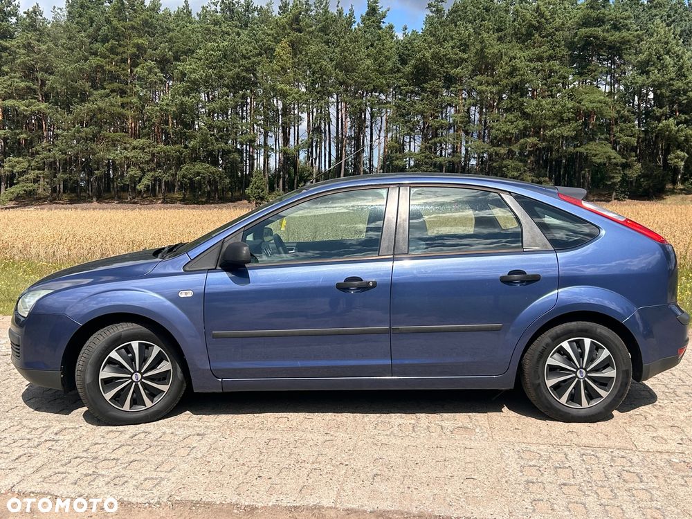 Ford Focus 1.6 16V Style - 10