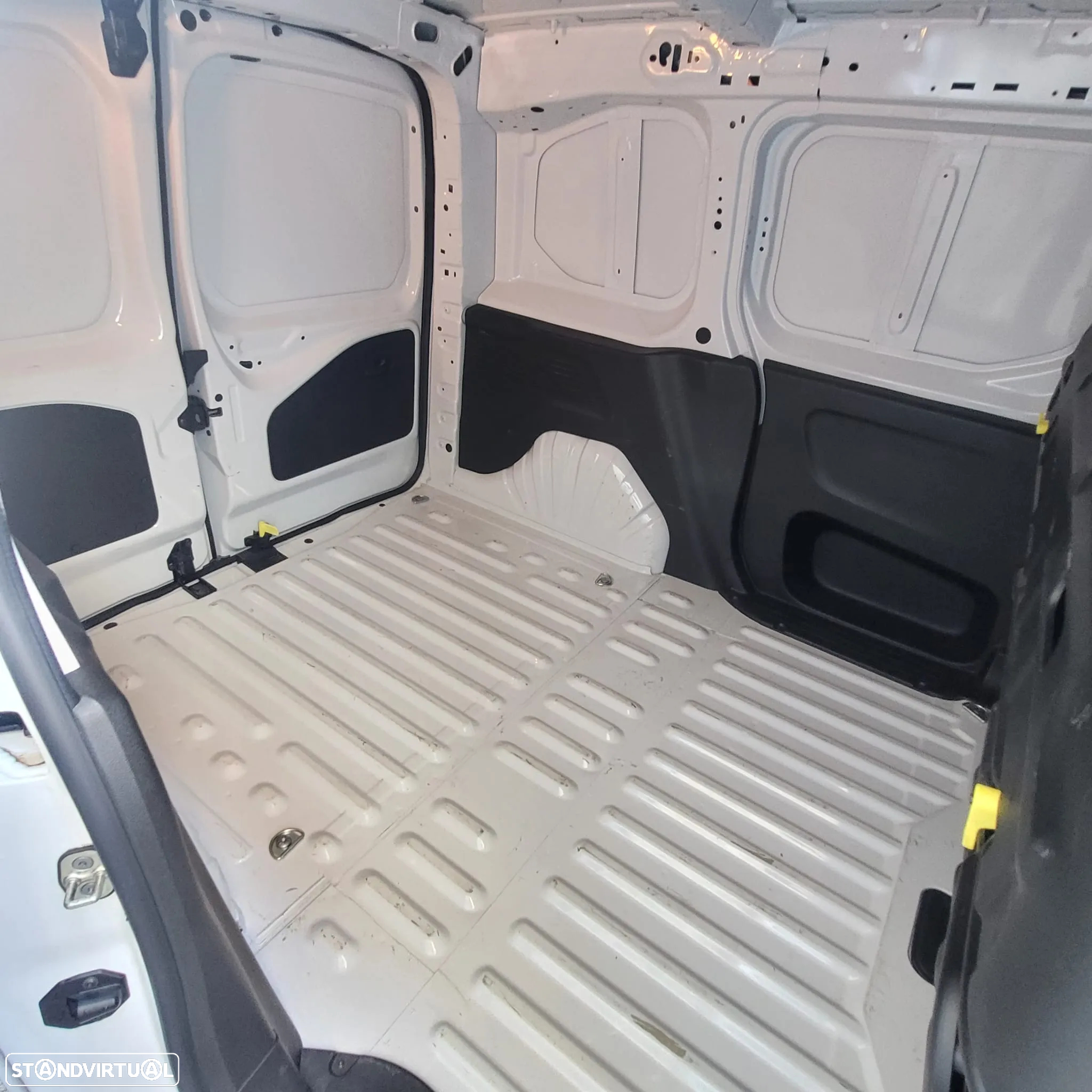Citroën Berlingo 1.5 BlueHDi (C/3Lug e C/iva dedutível) - 9