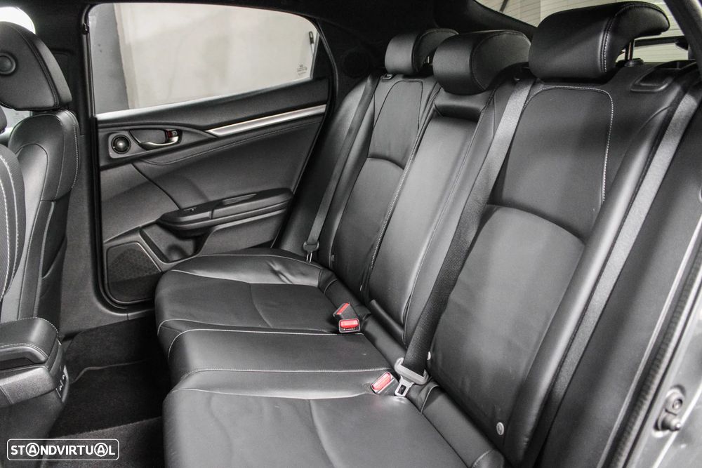 Honda Civic 1.0 i-VTEC Executive Premium - 10