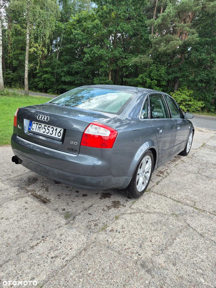 Audi A4 Limousine - 3