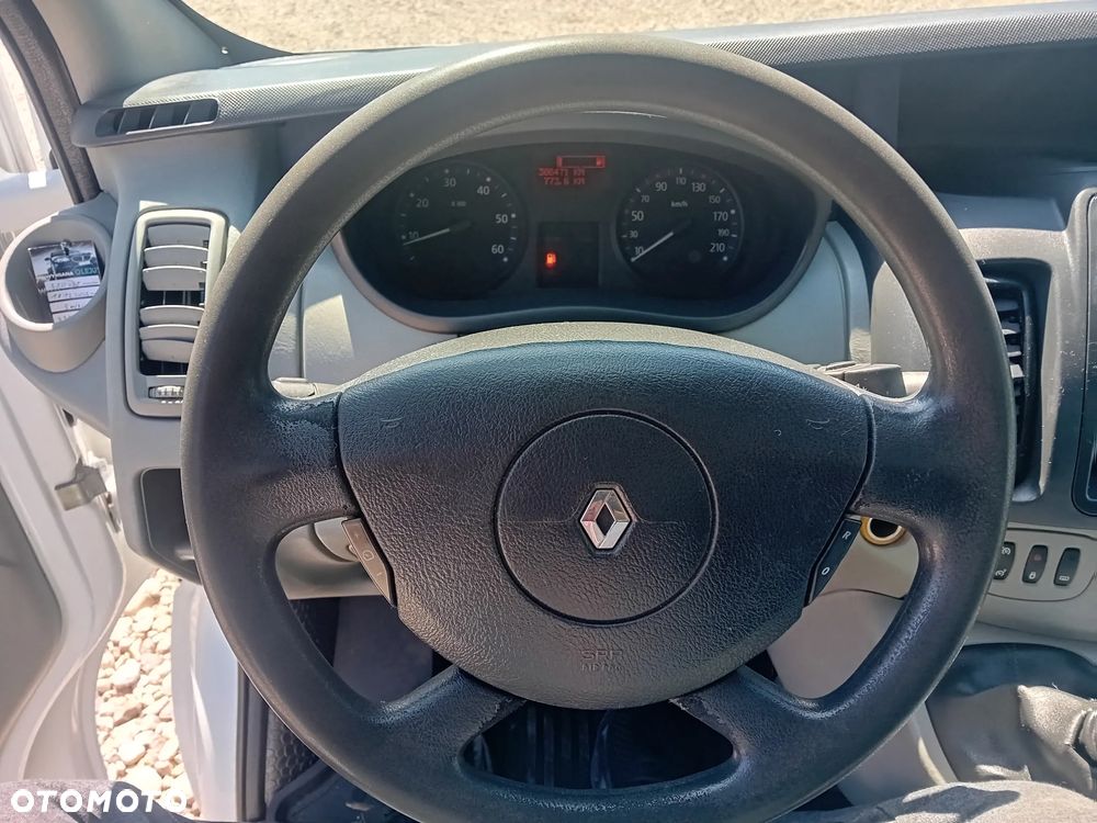 Renault Trafic - 24
