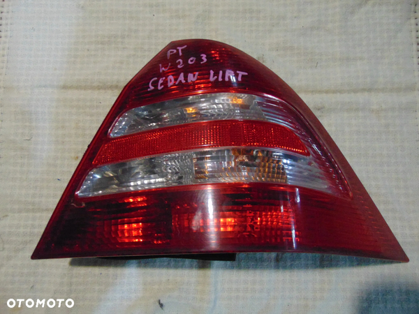 lampy tył mercedes w203 lift sedan cena sztuka
