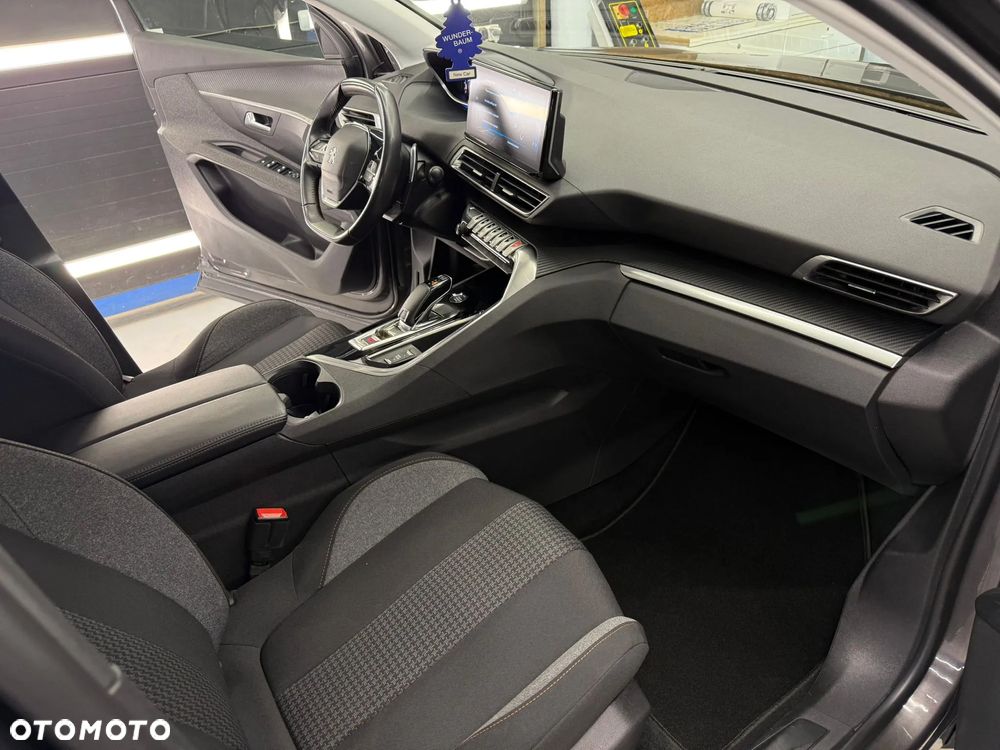 Peugeot 3008 1.5 BlueHDi Allure S&S EAT8 - 16