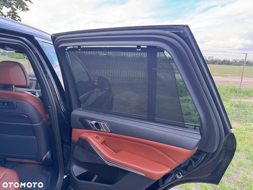 BMW X5 xDrive45e - 16