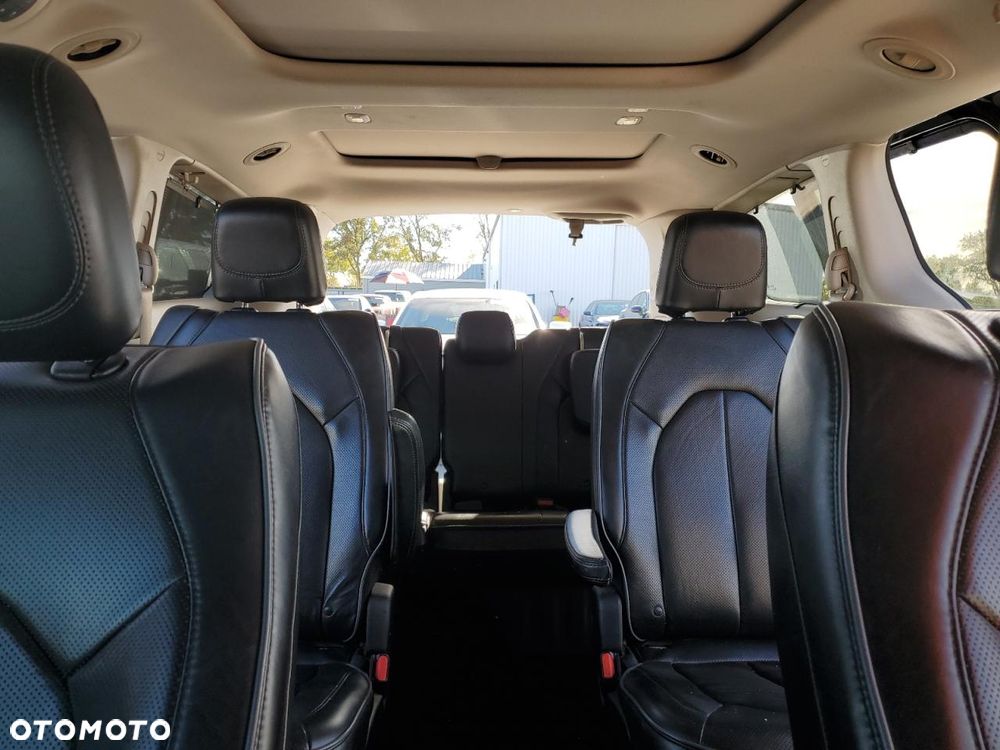 Chrysler Pacifica - 9