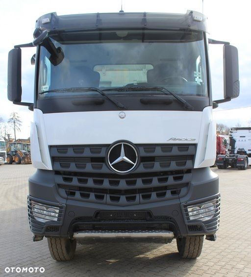 Mercedes-Benz Arocs 4245 8x8 - 2