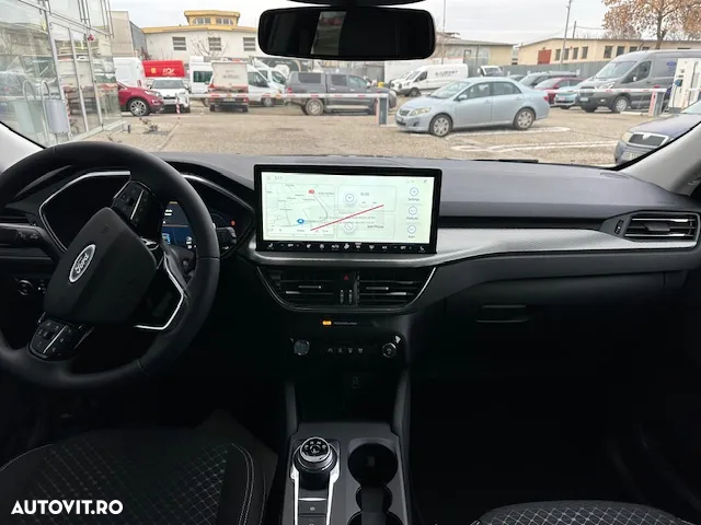 Ford Kuga 1.5 EcoBoost A8 FWD Titanium - 8