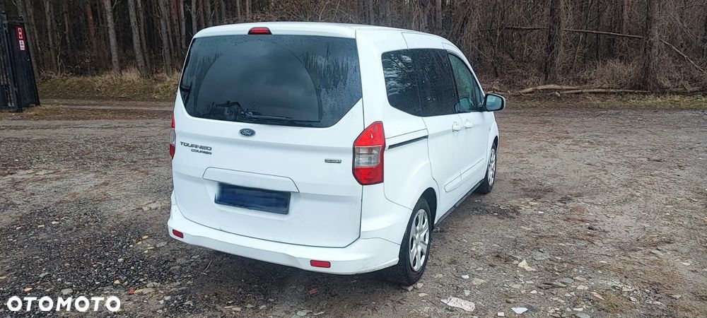 Ford Tourneo Courier 1.0 EcoBoost S&S Ambiente - 5