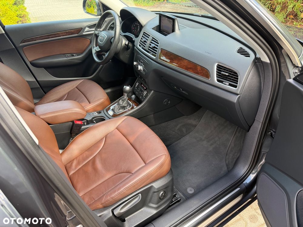 Audi Q3 2.0 TFSI Quattro S tronic sport - 25