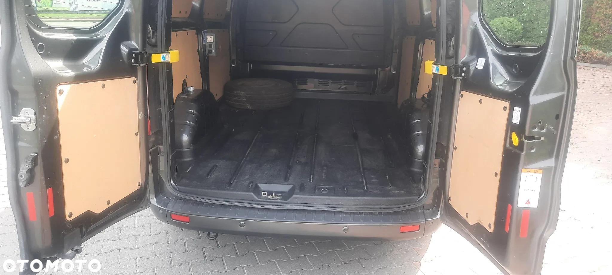 Ford TRANSIT CUSTOM - 14