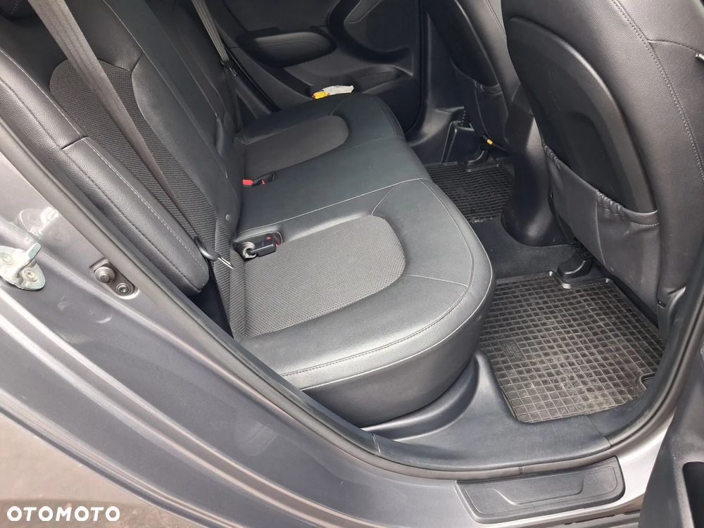 Hyundai ix35 1.6 GDI Comfort 2WD - 12