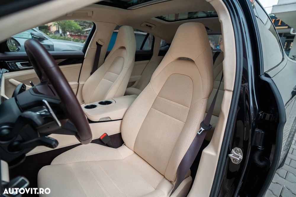 Porsche Panamera - 19