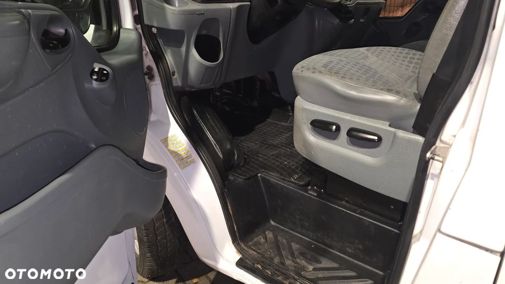 Ford Transit - 21