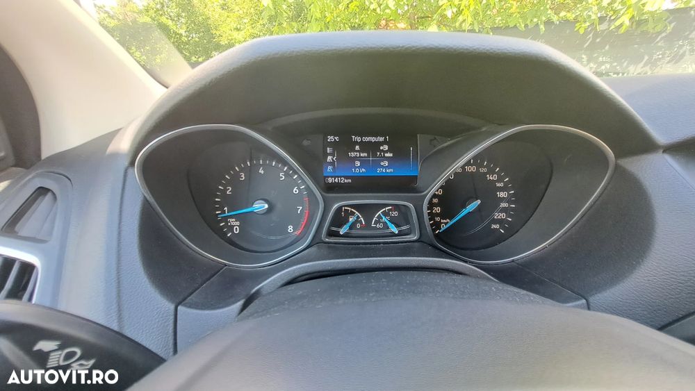 Ford Focus 1.0 EcoBoost Titanium - 5