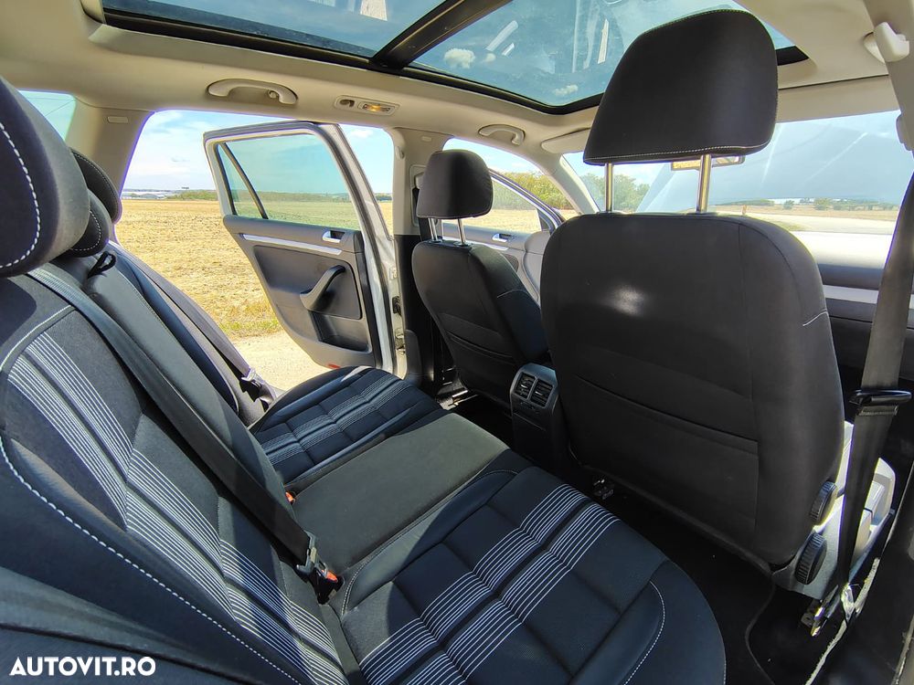 Volkswagen Golf 1.6 TDI DPF MATCH - 17