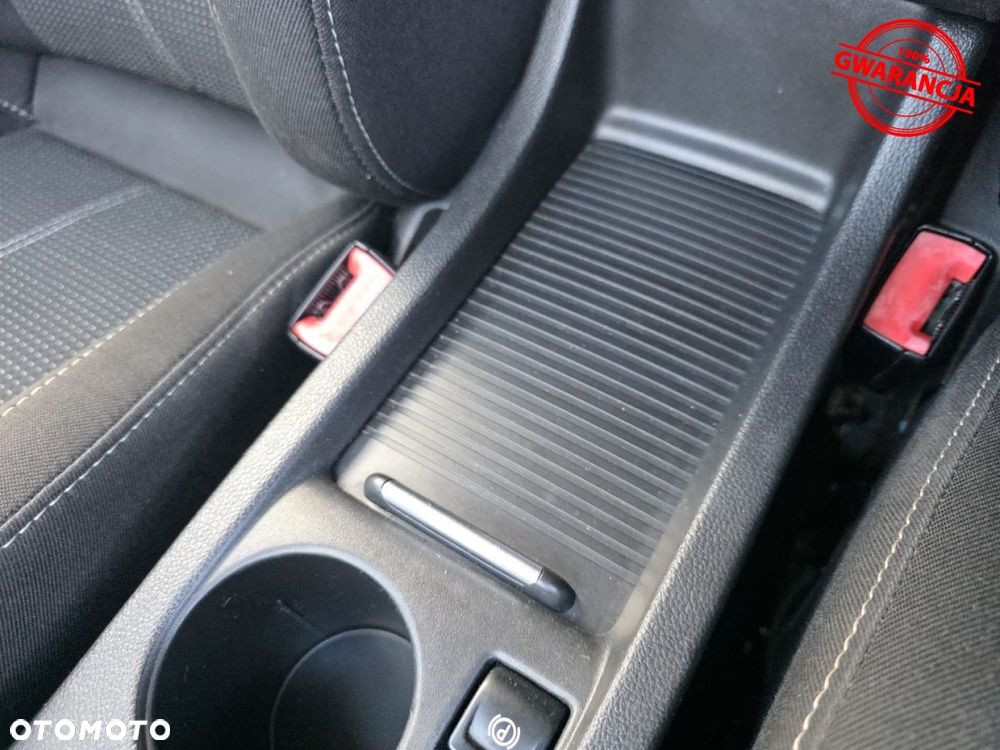 Opel Astra 1.4 Turbo Exklusiv - 37