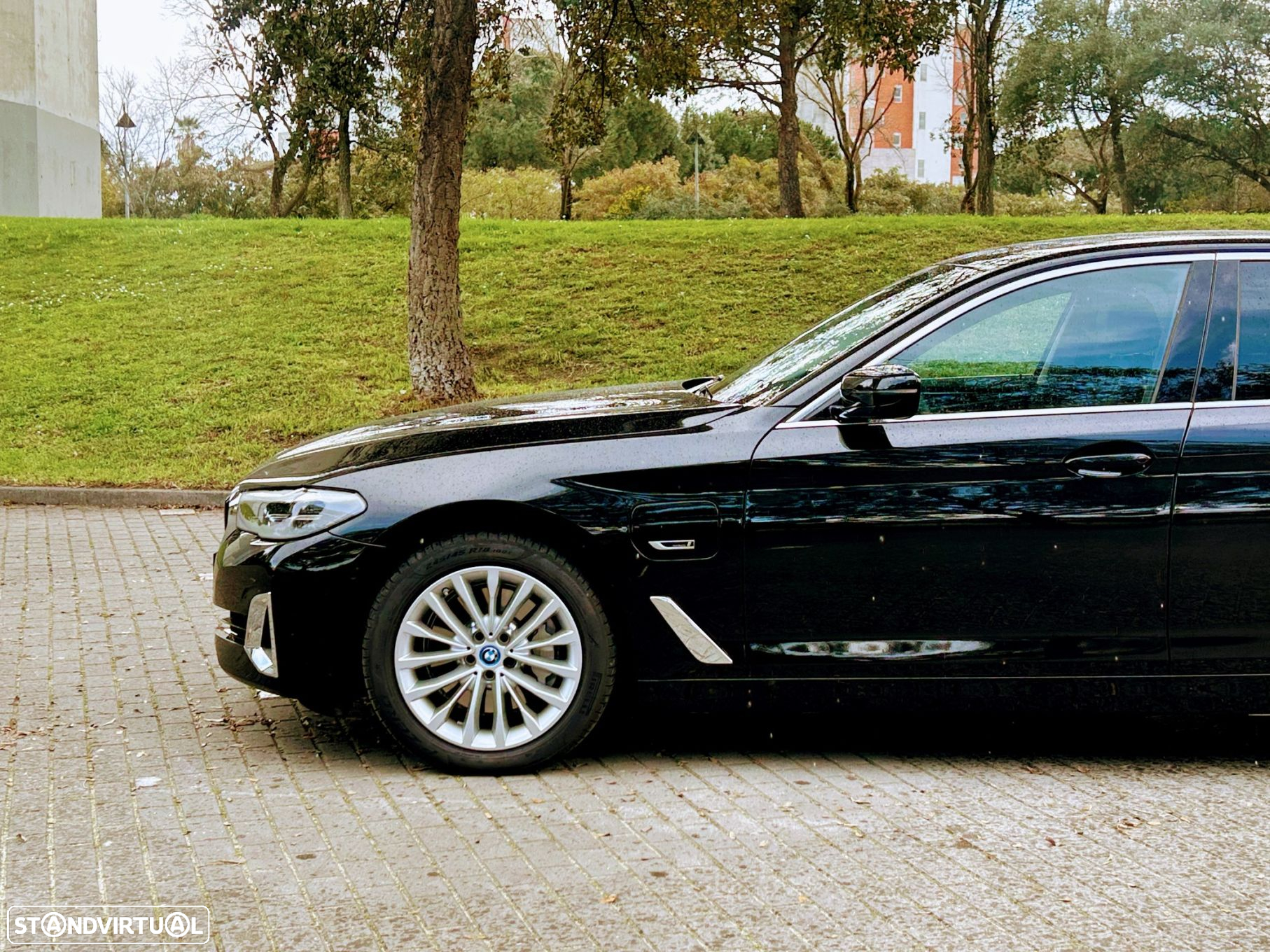 BMW 530 e Line Luxury - 12