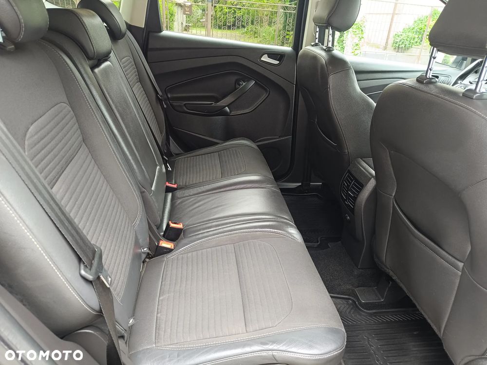 Ford Kuga 2.0 TDCi AWD Titanium - 26