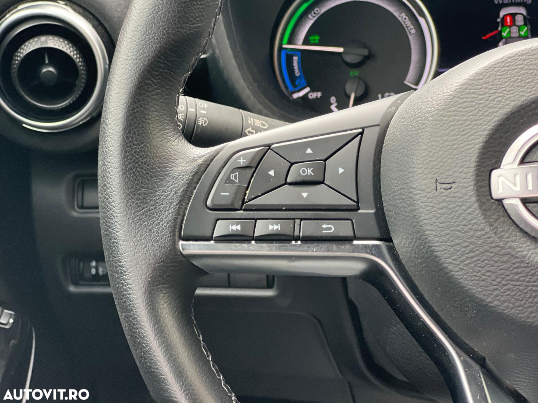 Nissan Juke Hybrid N-Design - 23