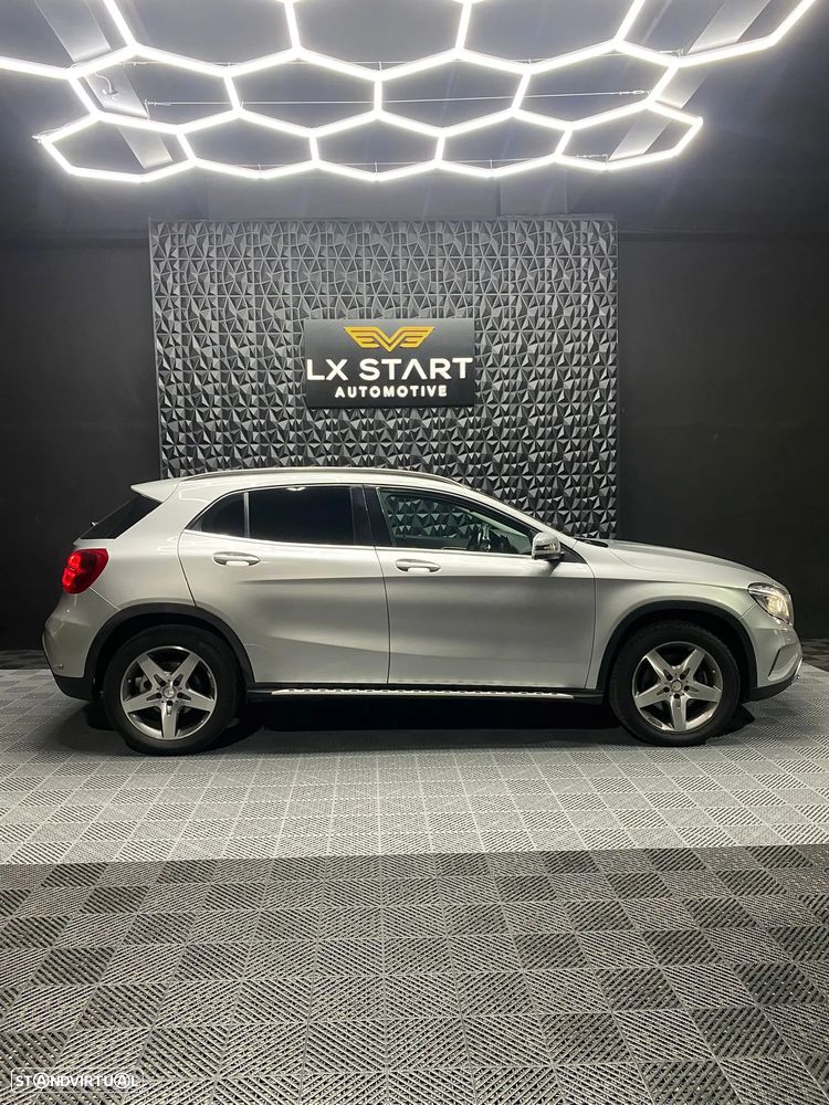 Mercedes-Benz GLA 220 d 4Matic 7G-DCT AMG Line - 3