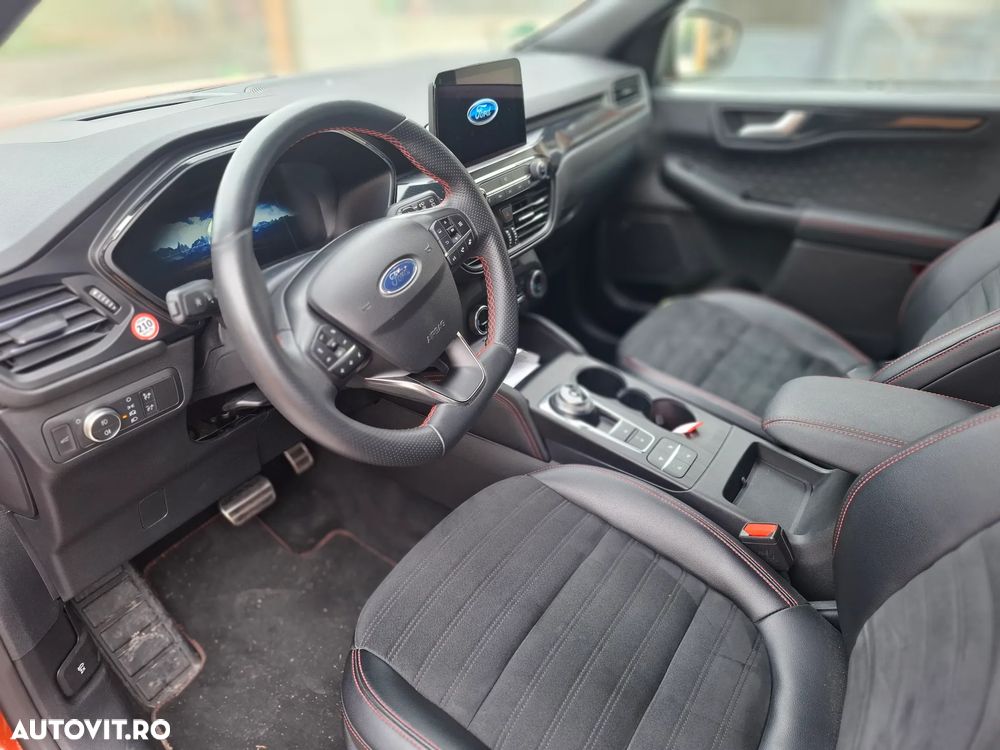 Ford Kuga - 10