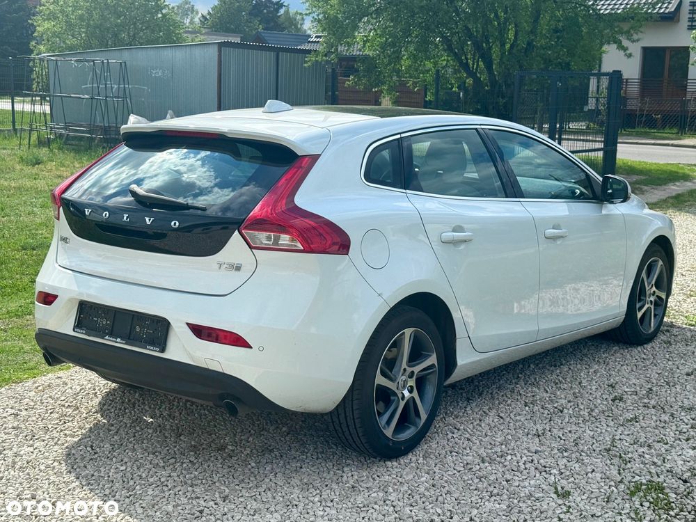 Volvo V40 T3 Drive-E Inscription - 4