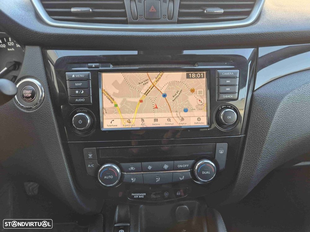 Nissan Qashqai 1.5 dCi N-Connecta J18 - 15