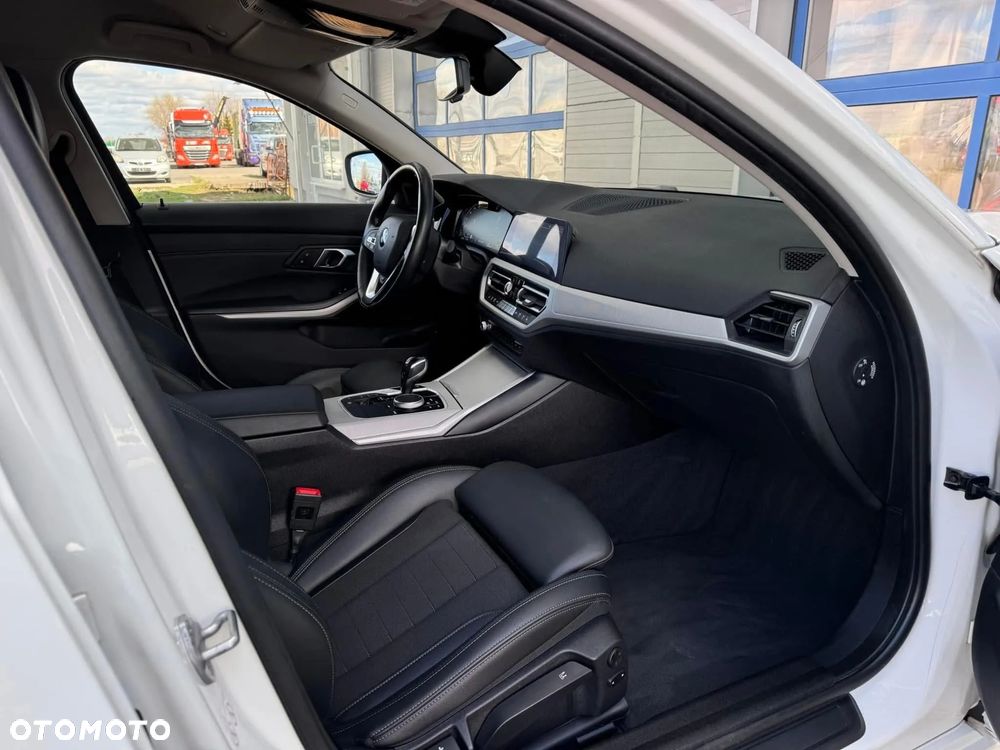BMW Seria 3 - 21