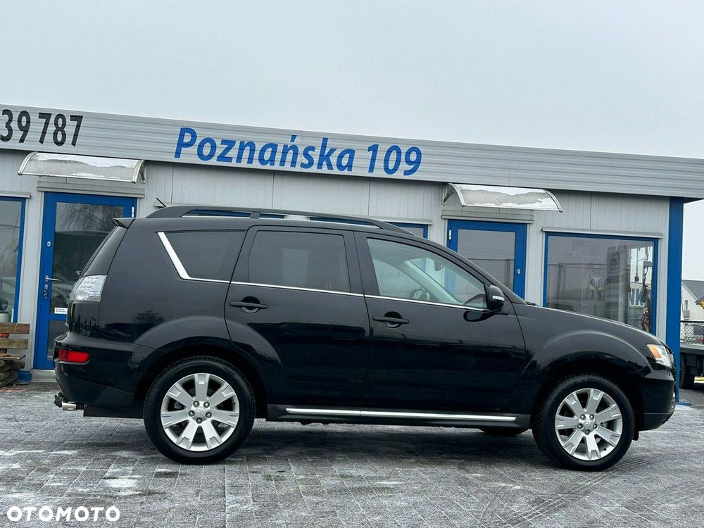 Mitsubishi Outlander - 23