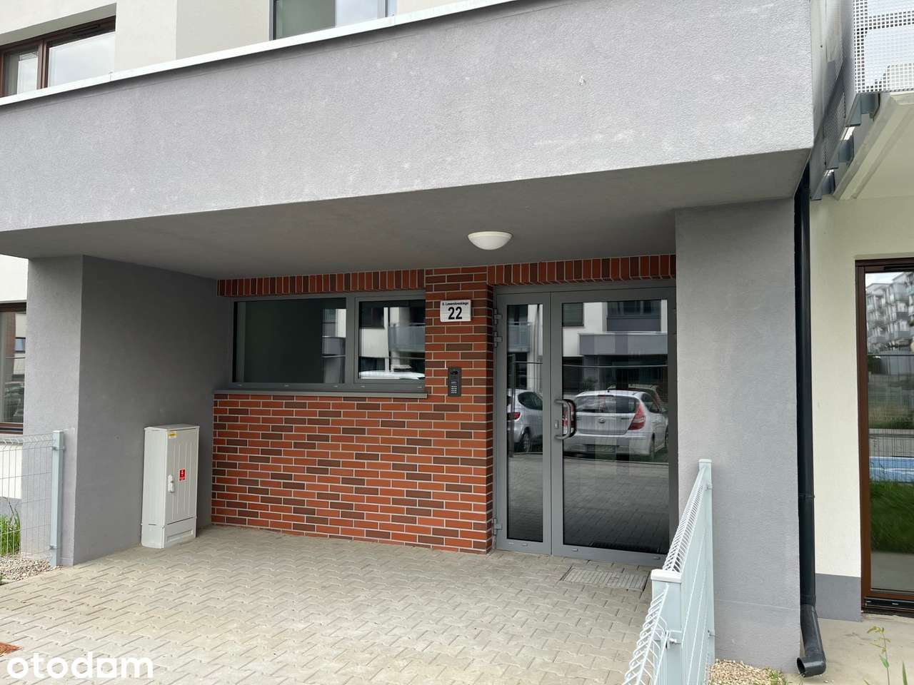 Sprzedam miejsce garażowe w hali garażowej pod nowym budynkiem - Pełny obrazek: 3/3