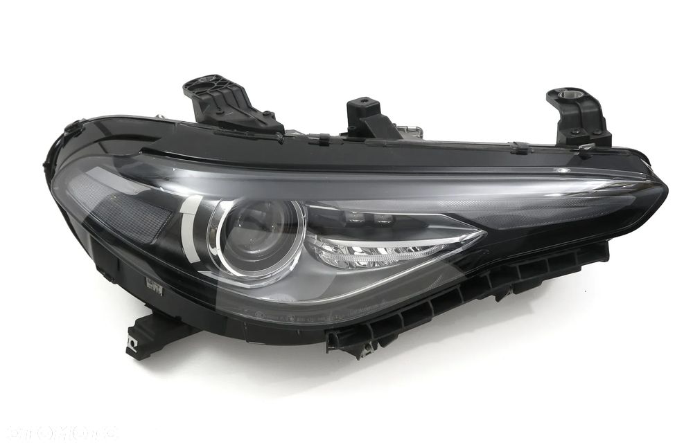 ALFA ROMEO GIULIA reflektor Bi XENON skrętny D3S 35W LED 12 PIN OE - 11