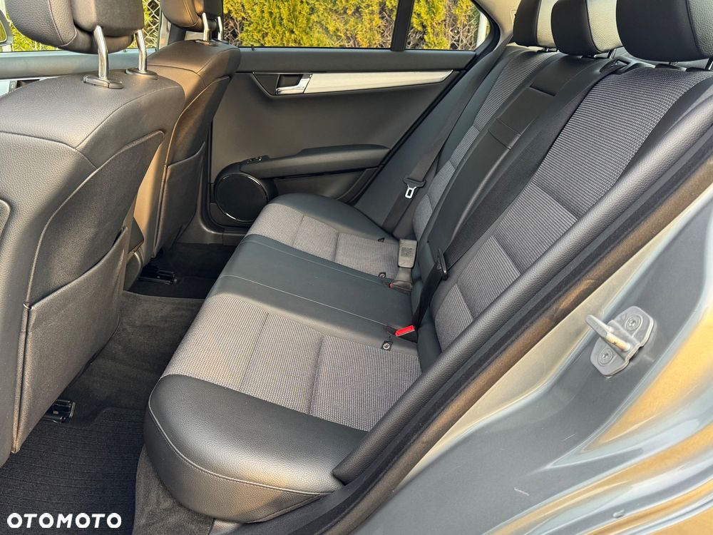 Mercedes-Benz Klasa C 180 Kompressor Avantgarde - 20