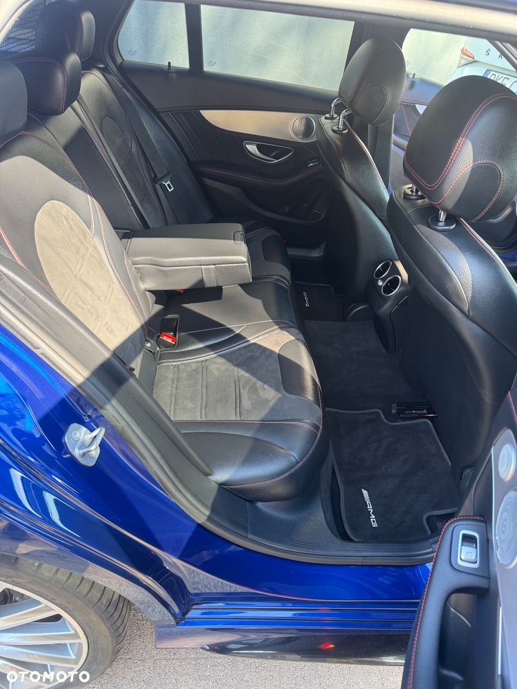 Mercedes-Benz Klasa C AMG 43 4Matic AMG TCT 9G - 31