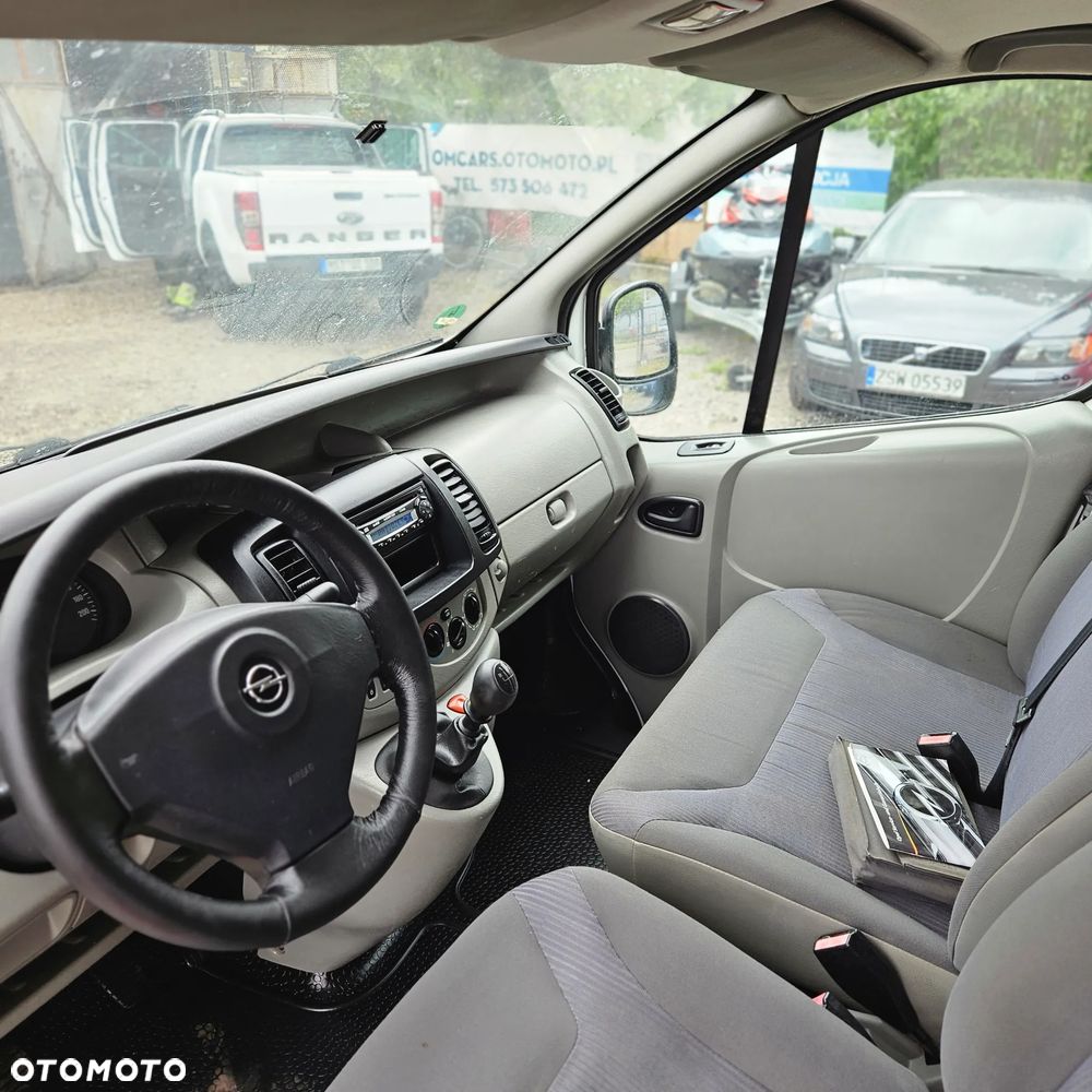 Renault Trafic - 12